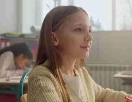 彩运网光电公司简介